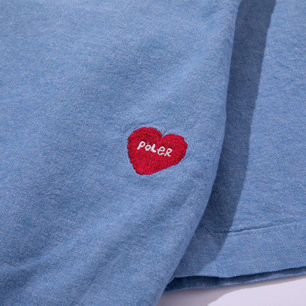 EMB POCKET CHAMBRAY S/S SHIRTS