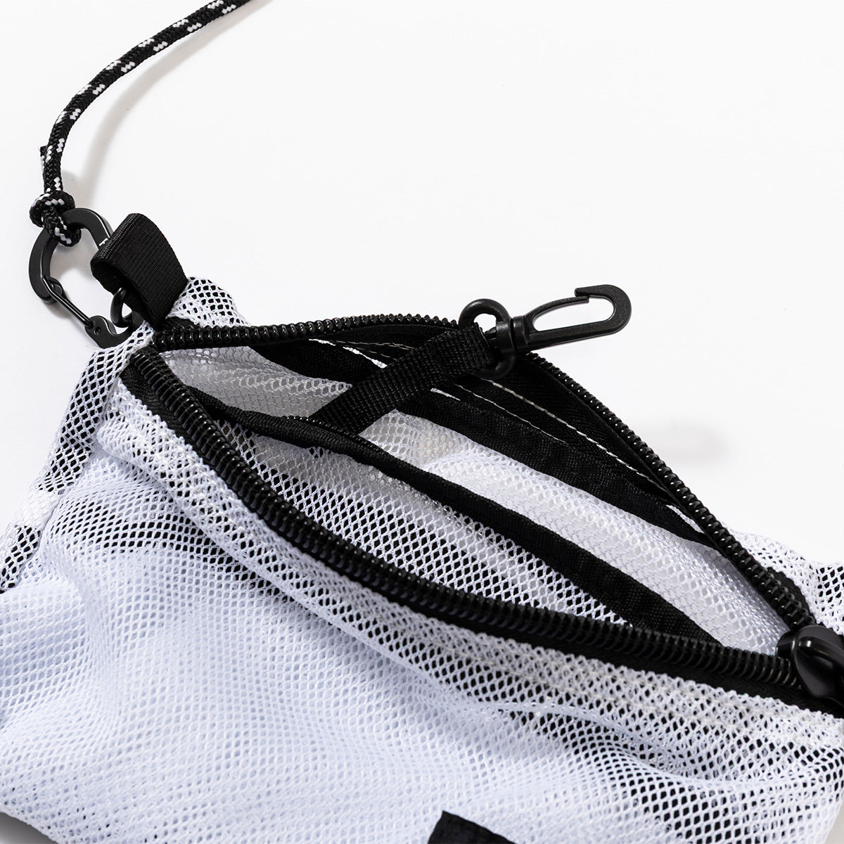 MESH STUFFABLE POUCH