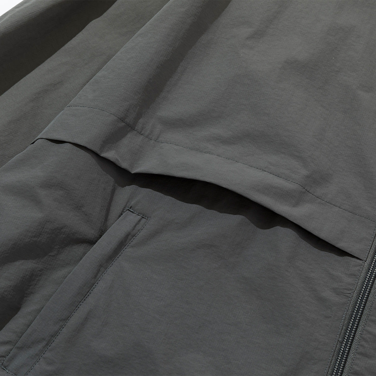 SHIRRING NYLON JACKET