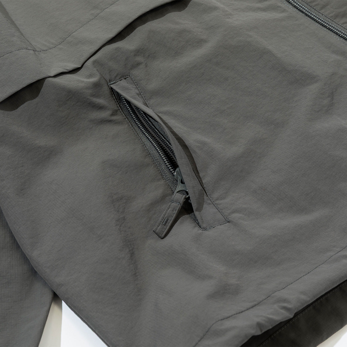 SHIRRING NYLON JACKET