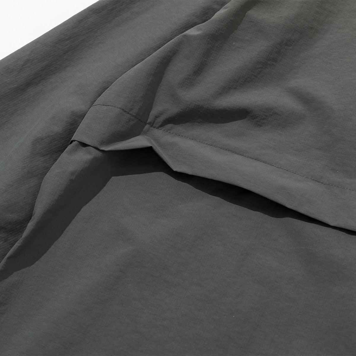 SHIRRING NYLON JACKET