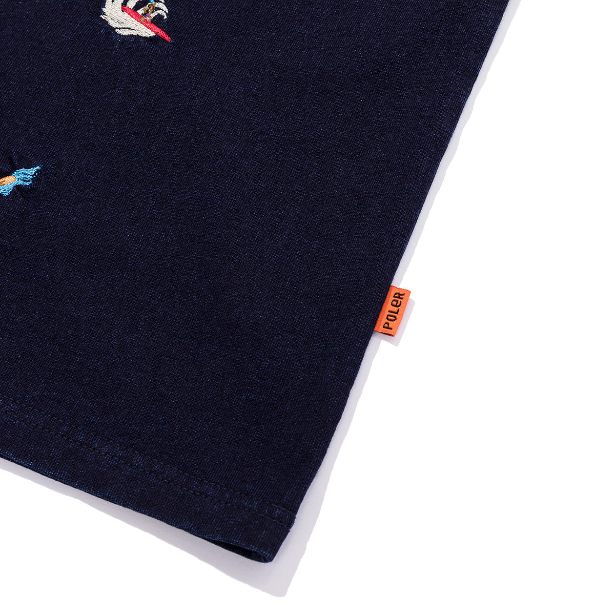 PRM WASH EMB TEE SURF