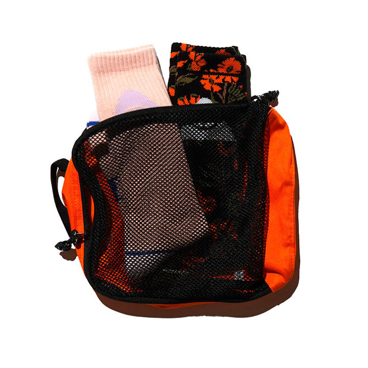 TRAVEL ORGANIZER