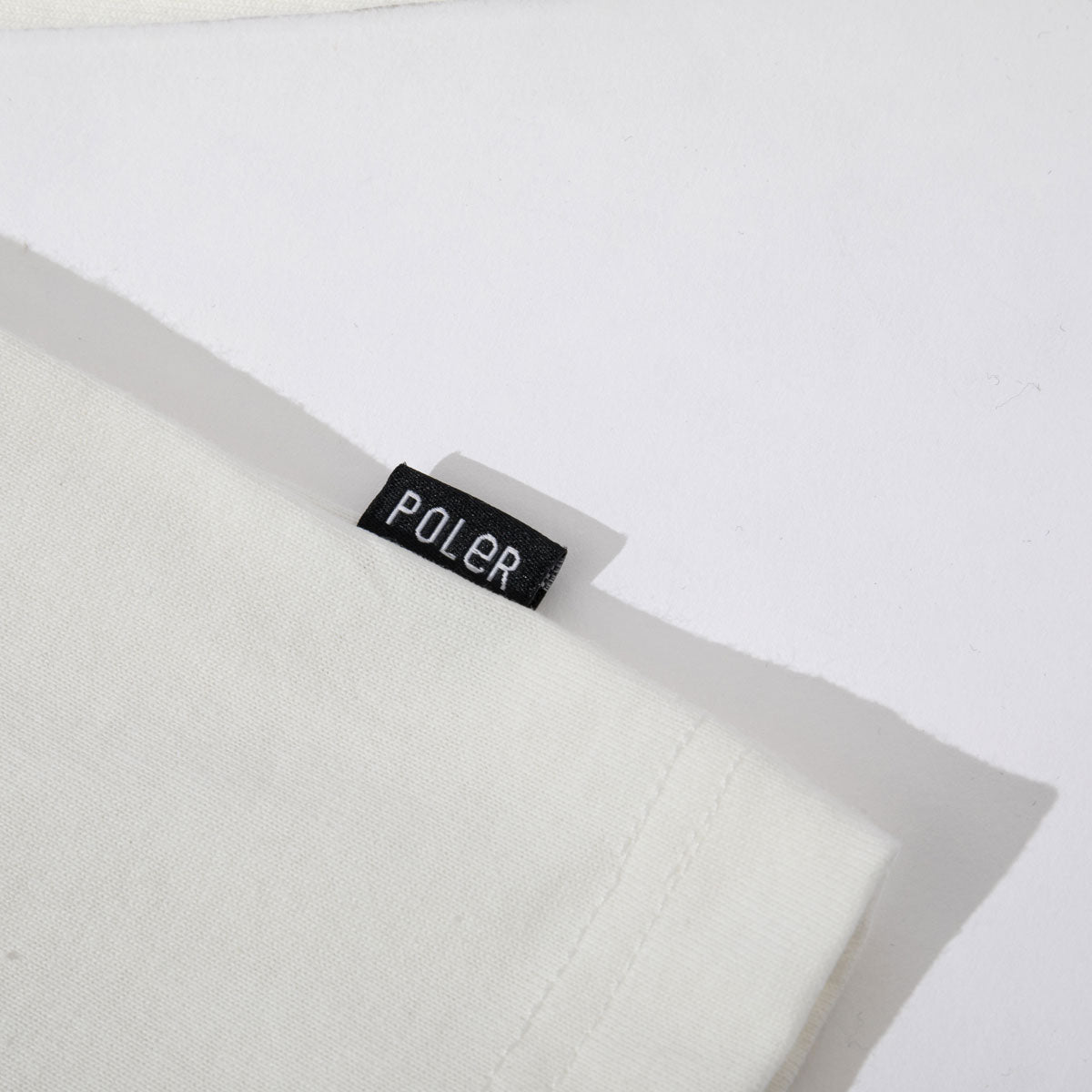 FURRY FONT RELAX FIT L/S TEE