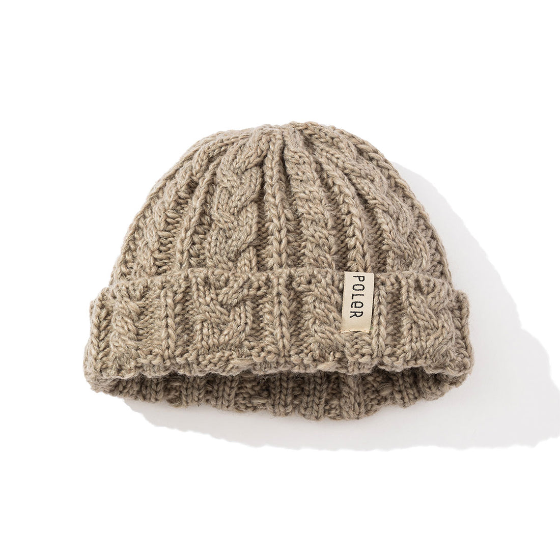 SHALLOW CABLE KNIT BEANIE