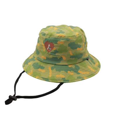 FURRY ADRESS BUCKET HAT