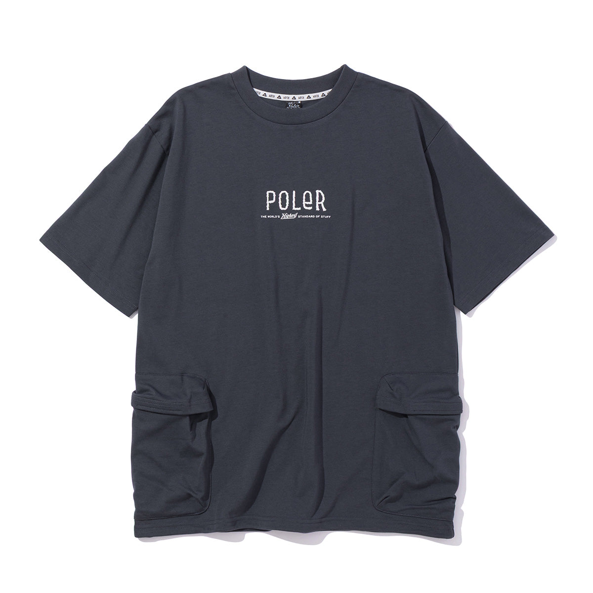 OUTSIDE POCKET FURRY TEE