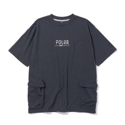 OUTSIDE POCKET FURRY TEE