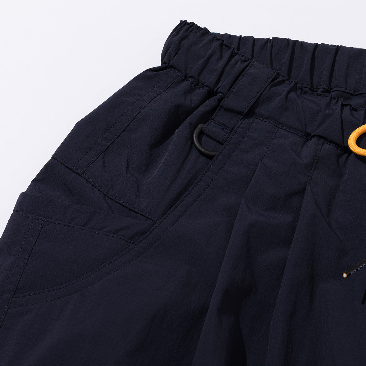 SHIRRING NYLON PARACHUTE PANTS