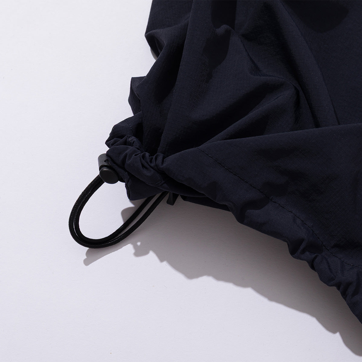 SHIRRING NYLON PARACHUTE PANTS