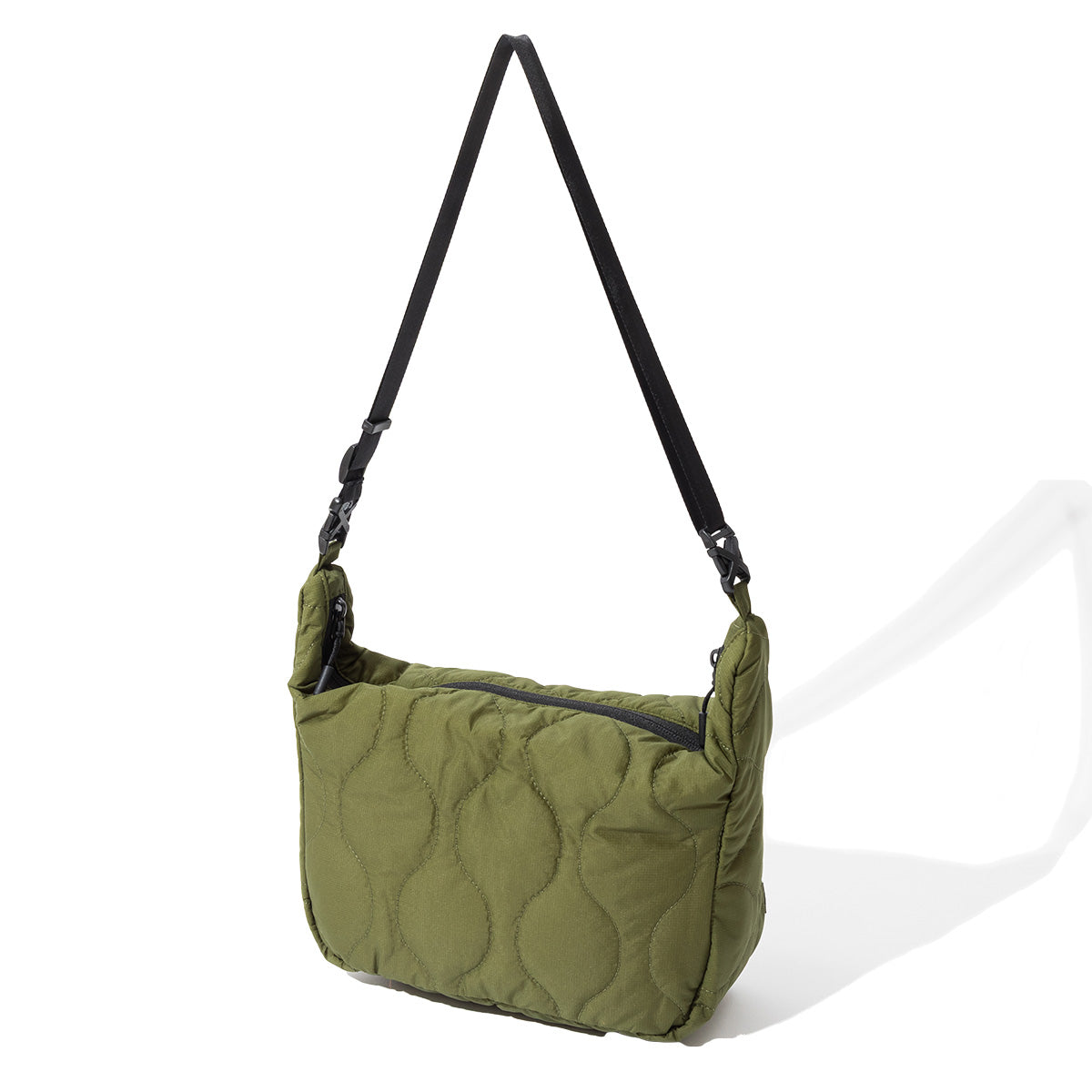 QUILTED STROLL SHOULDER