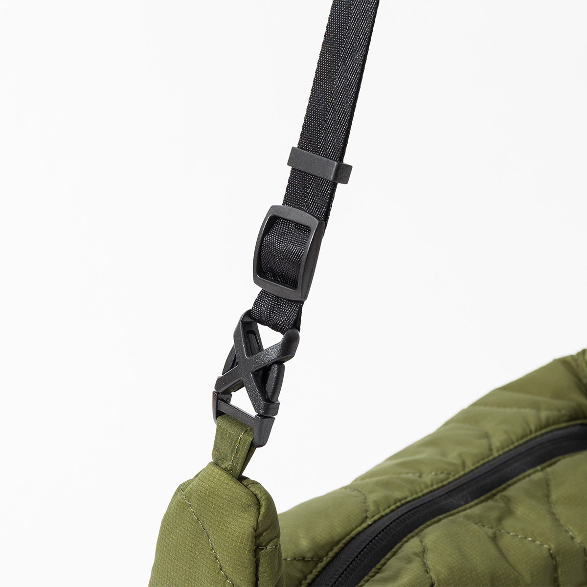 QUILTED STROLL SHOULDER