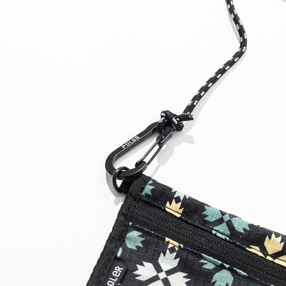 STUFFABLE DRINK POUCH