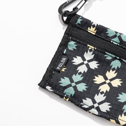 STUFFABLE DRINK POUCH