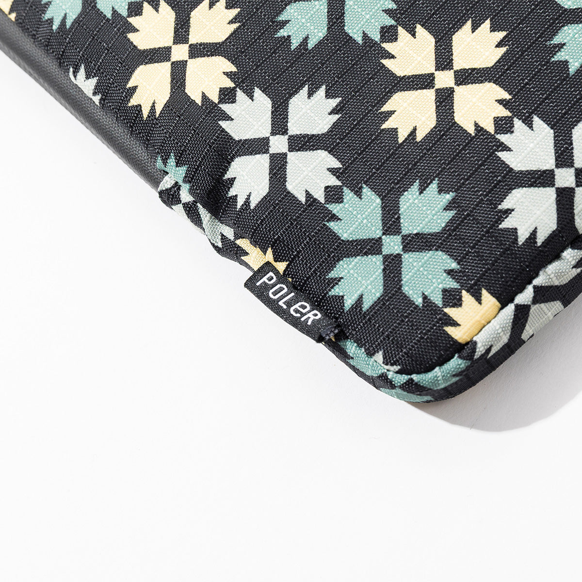 PADDED MOBILE PASS POUCH