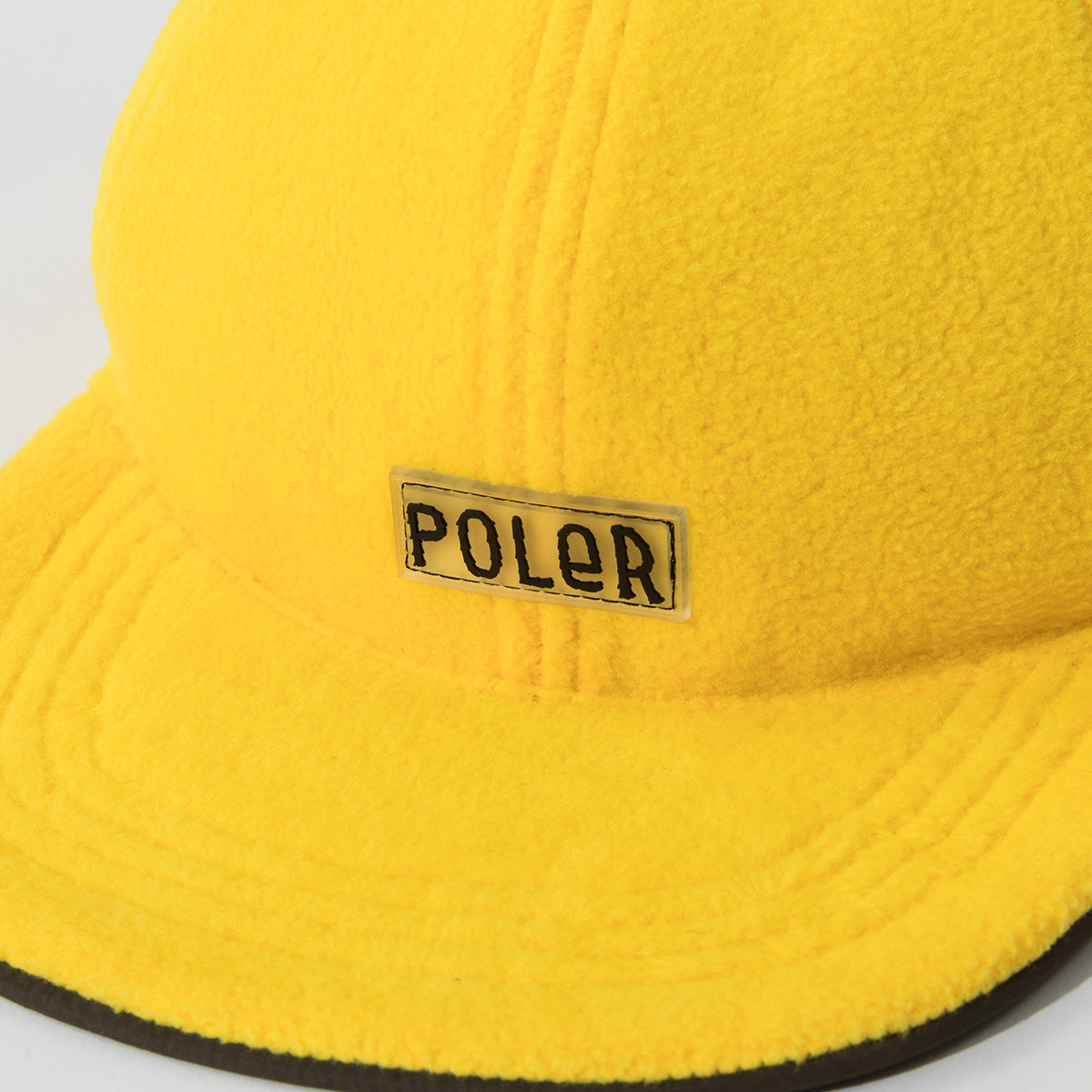 REVERSIBLE FLEECE CAP